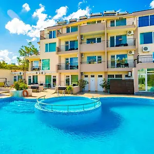 selena-beach.sozopol-hotels.com/